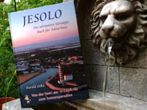 Jesolo Buch mit Brunnen